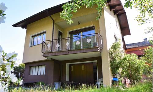 CASA INDIPENDENTE CON TERRENO IN VENDITA