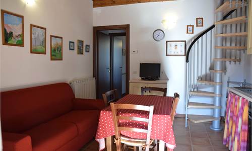 APPARTAMENTO SU DUE LIVELLI IN VENDITA